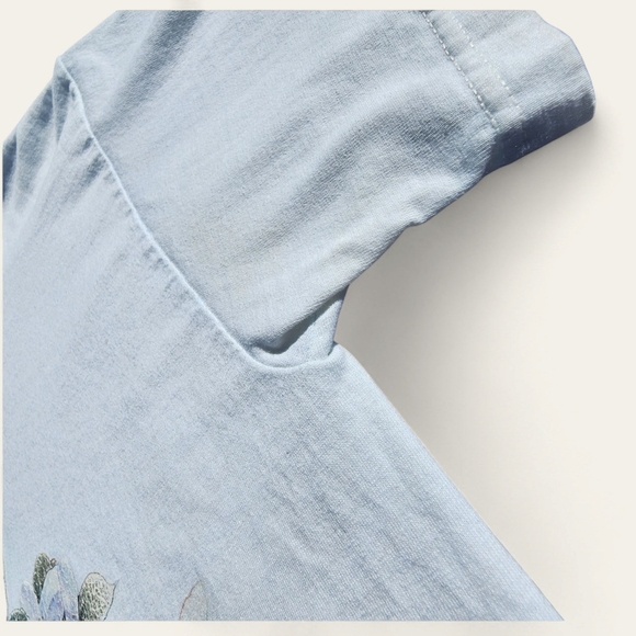 Vintage‎ Fruit of the Loom Cardinal & Floral Graphic Tee – Size Medium - Picture 5 of 5